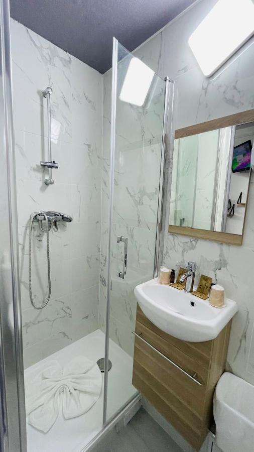 Single Room Shared Toilet