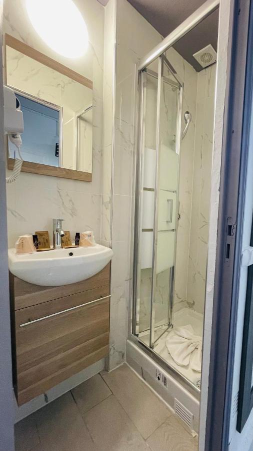 Single Room Shared Toilet